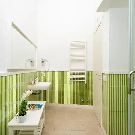 Casa de hóspedes Maison Ro' 4*